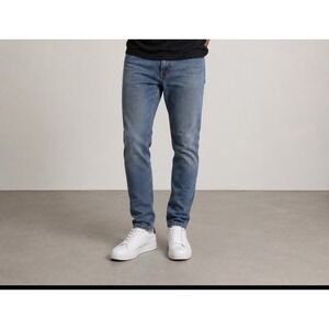 Seven7 Blue Jeans Mens 32 X 30   Slim Straight Fit Premium Denim